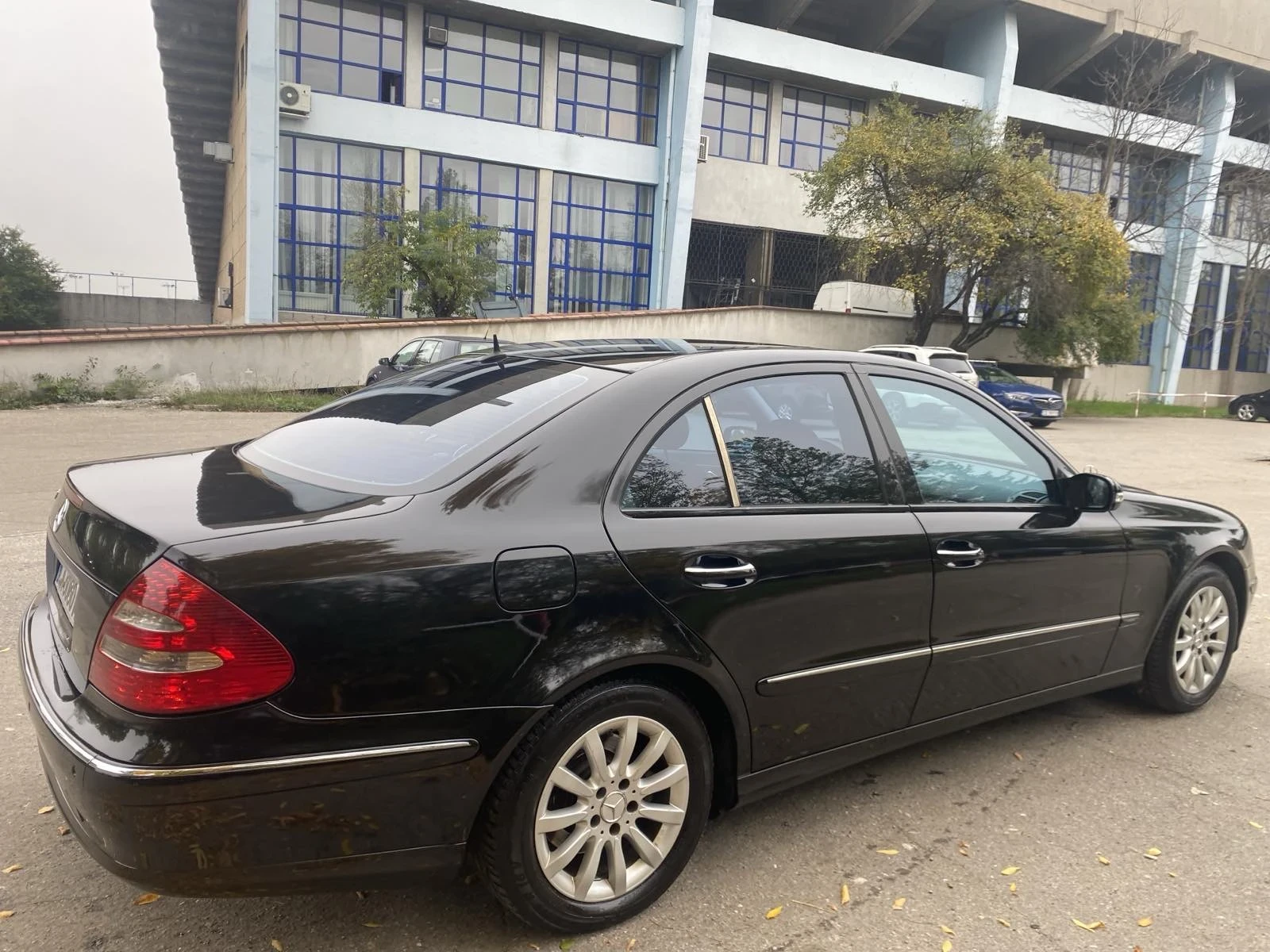 Mercedes-Benz E 320 i. - изображение 3