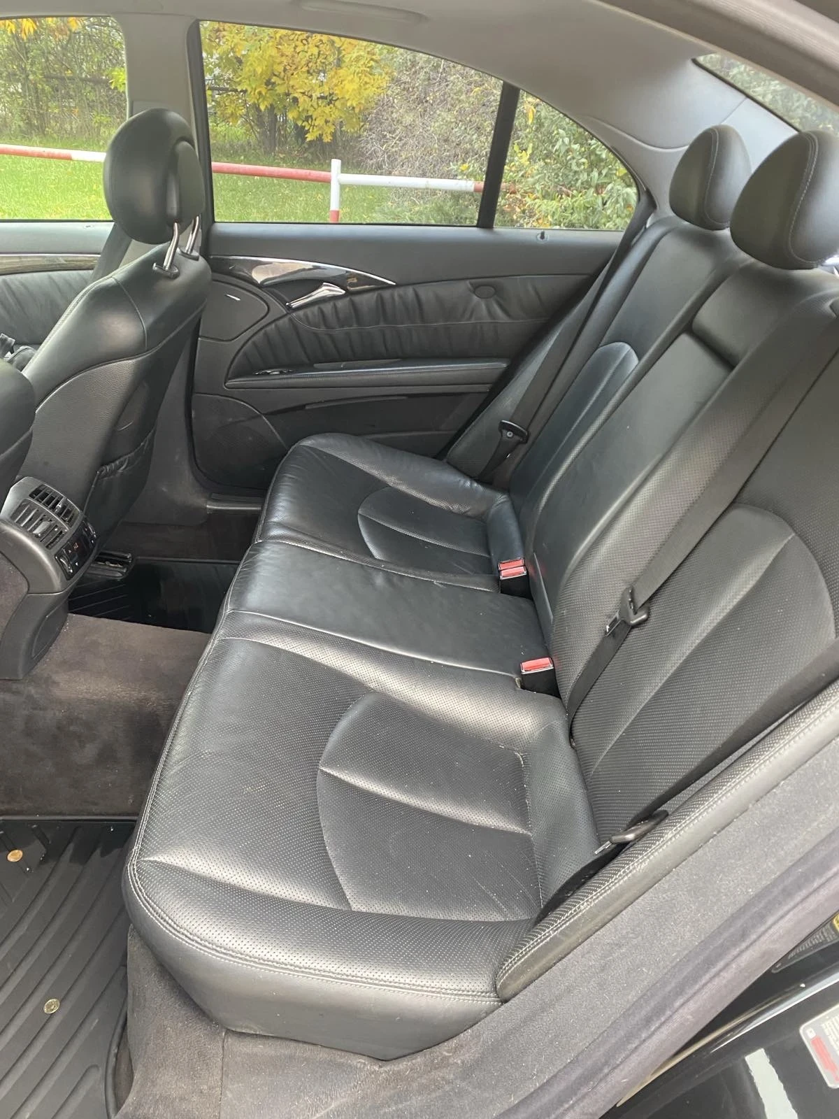 Mercedes-Benz E 320 i. - изображение 7