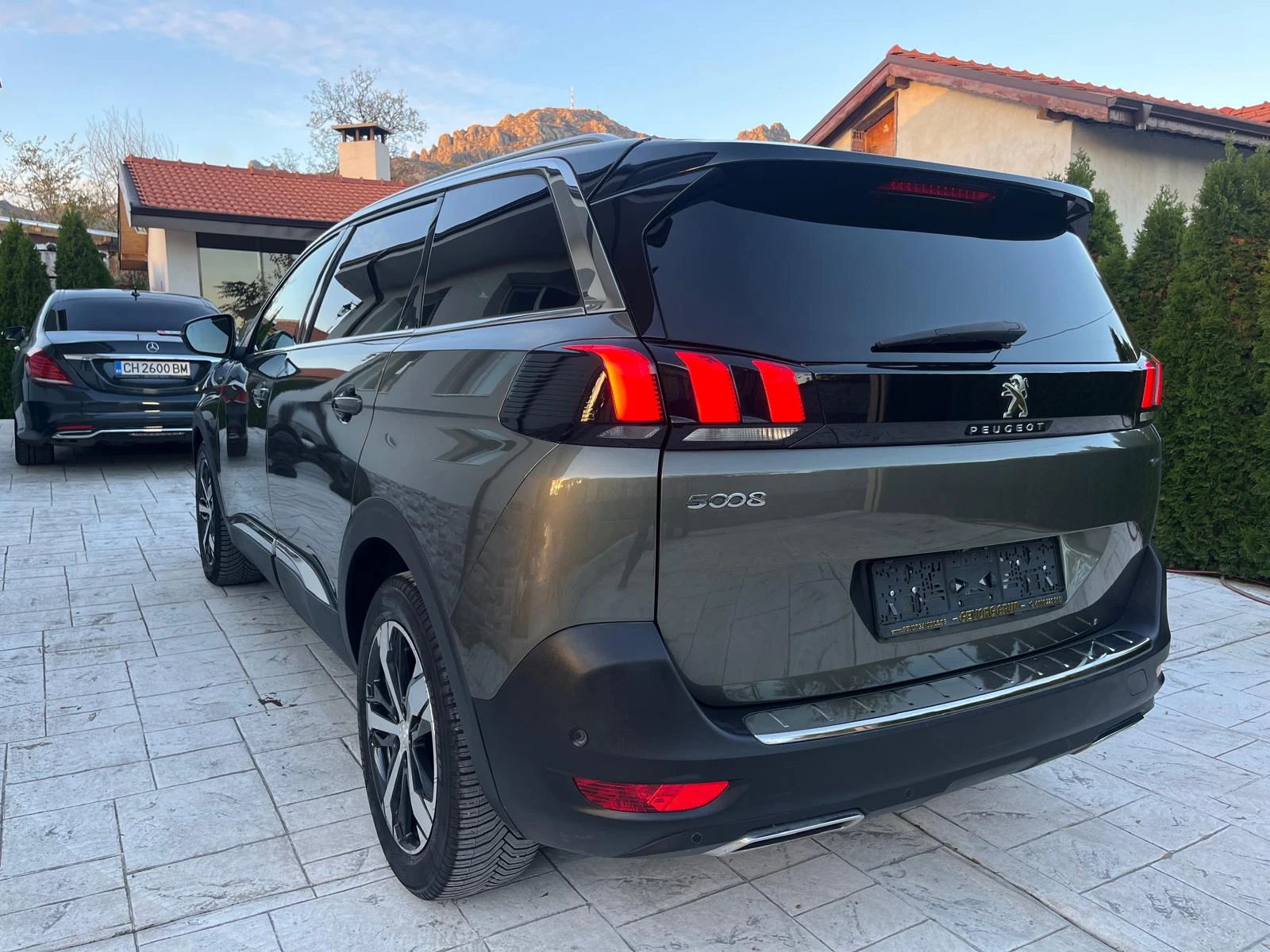 Peugeot 5008 1.6 GT LINE - изображение 7