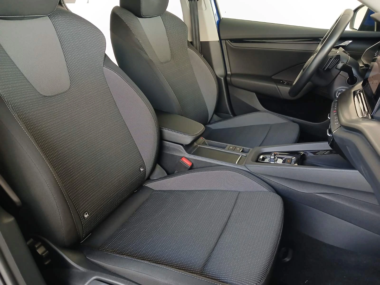 Skoda Octavia 1.4TSI PHEV 204 к.с. АТ - изображение 8