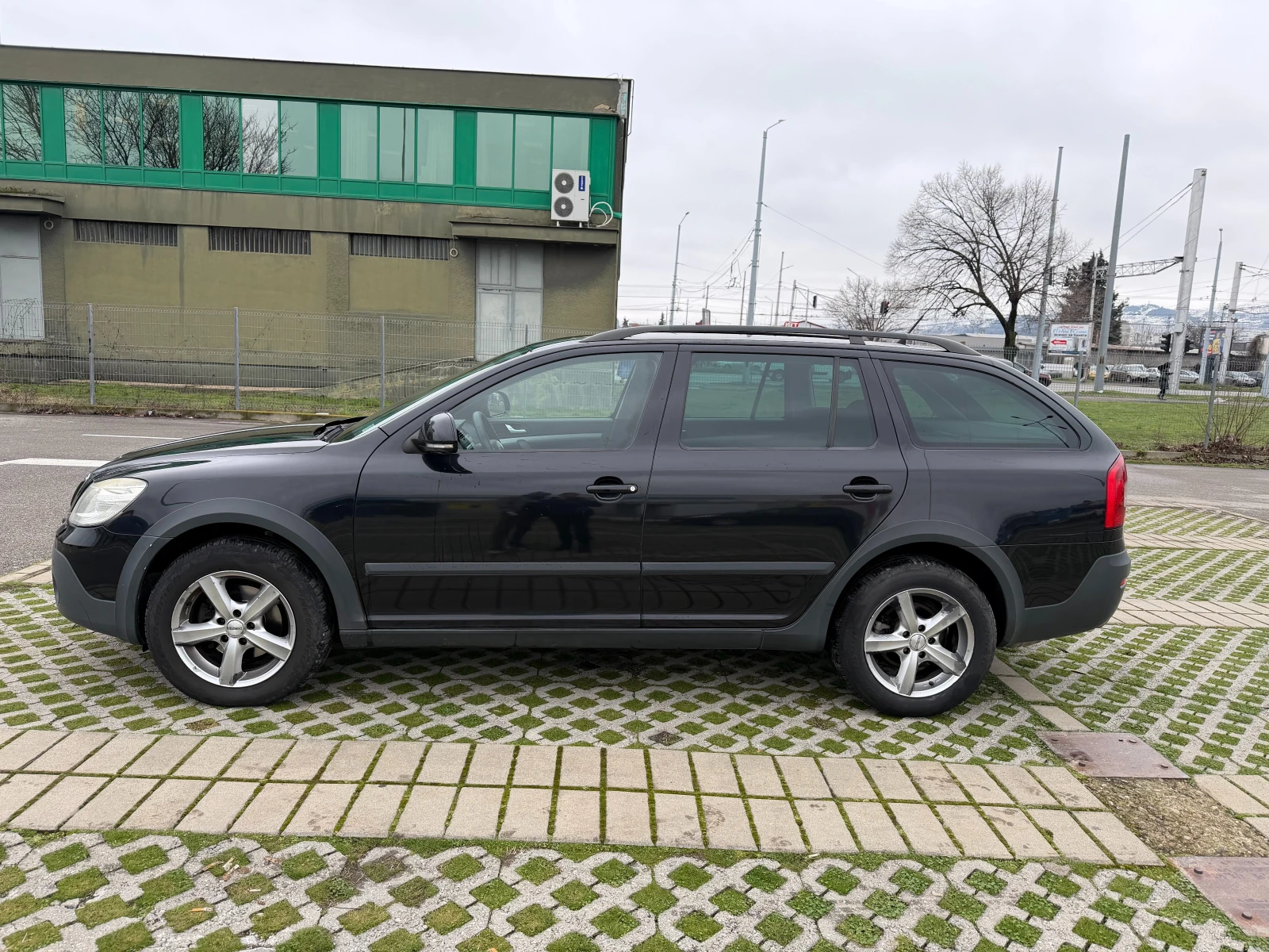 Skoda Octavia SCOUT - изображение 5
