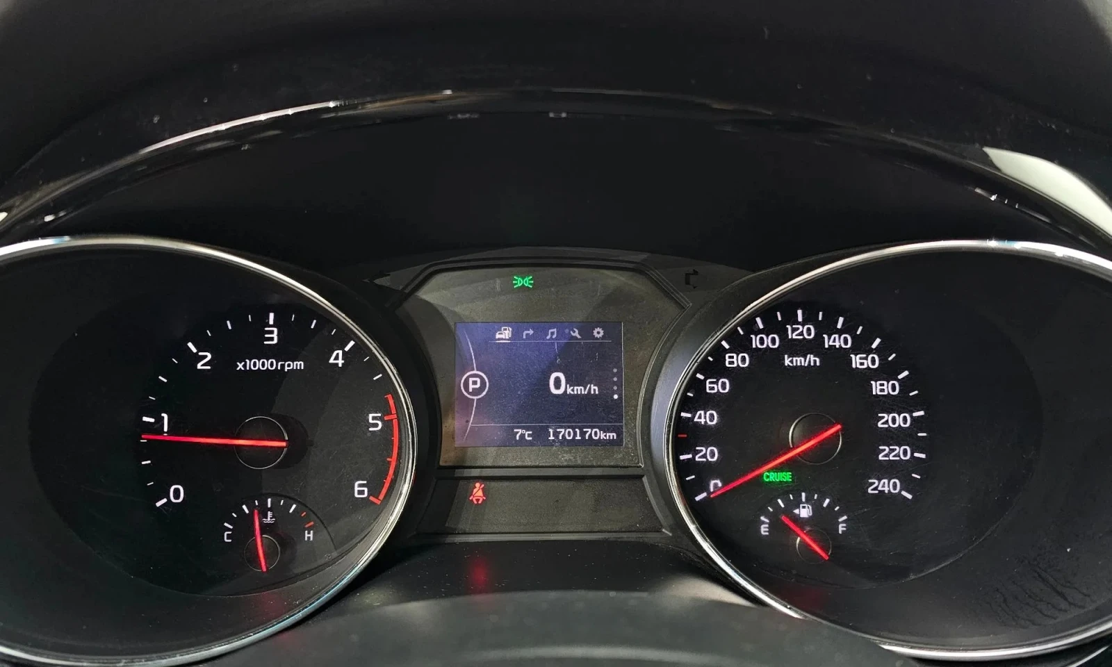 Kia Carnival 7-Seater Limousine Magic Space, снимка 7 - Автомобили и джипове - 53722285