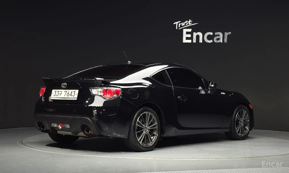 Toyota GT86 * AUTO* КОЖА* АЛКАНТАРА* , снимка 2 - Автомобили и джипове - 54041313