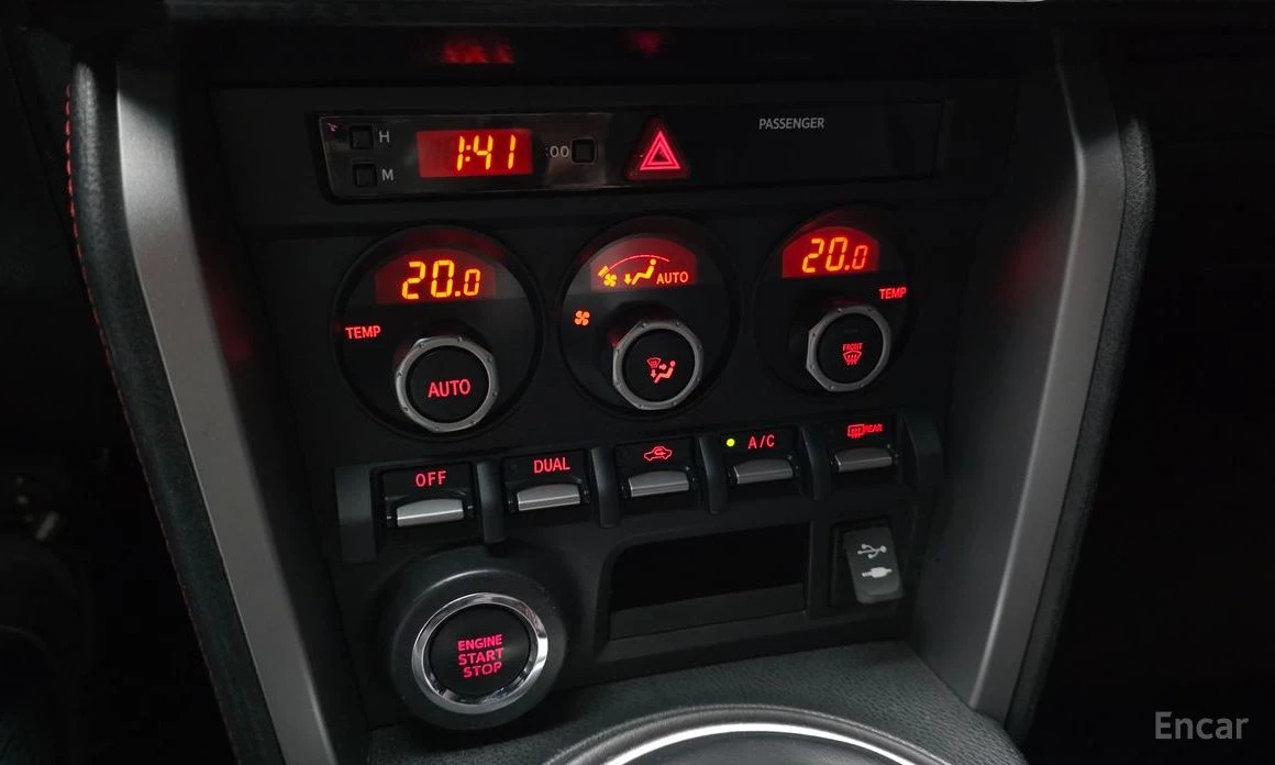 Toyota GT86 * AUTO* КОЖА* АЛКАНТАРА* , снимка 15 - Автомобили и джипове - 54041313