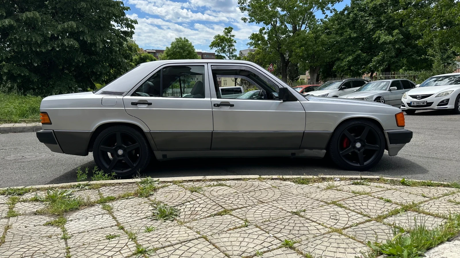 Mercedes-Benz 190, снимка 4 - Автомобили и джипове - 54554359