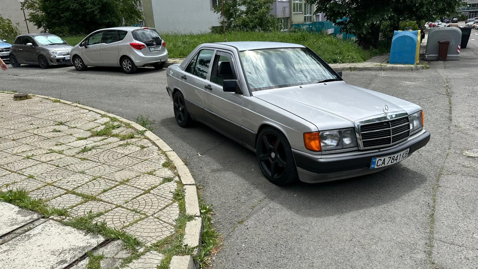 Mercedes-Benz 190, снимка 8 - Автомобили и джипове - 54554359