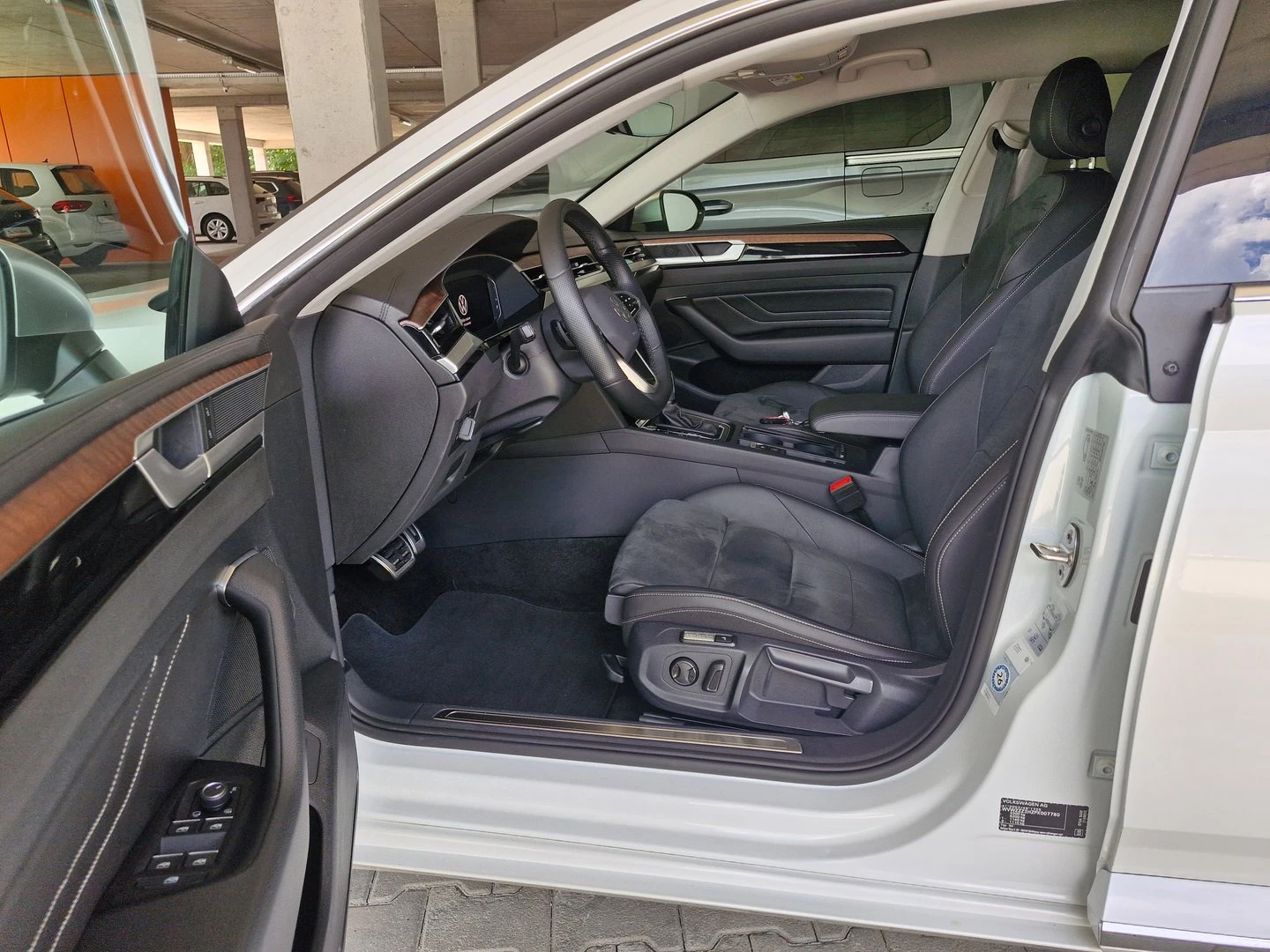 VW Arteon, снимка 14 - Автомобили и джипове - 56422220