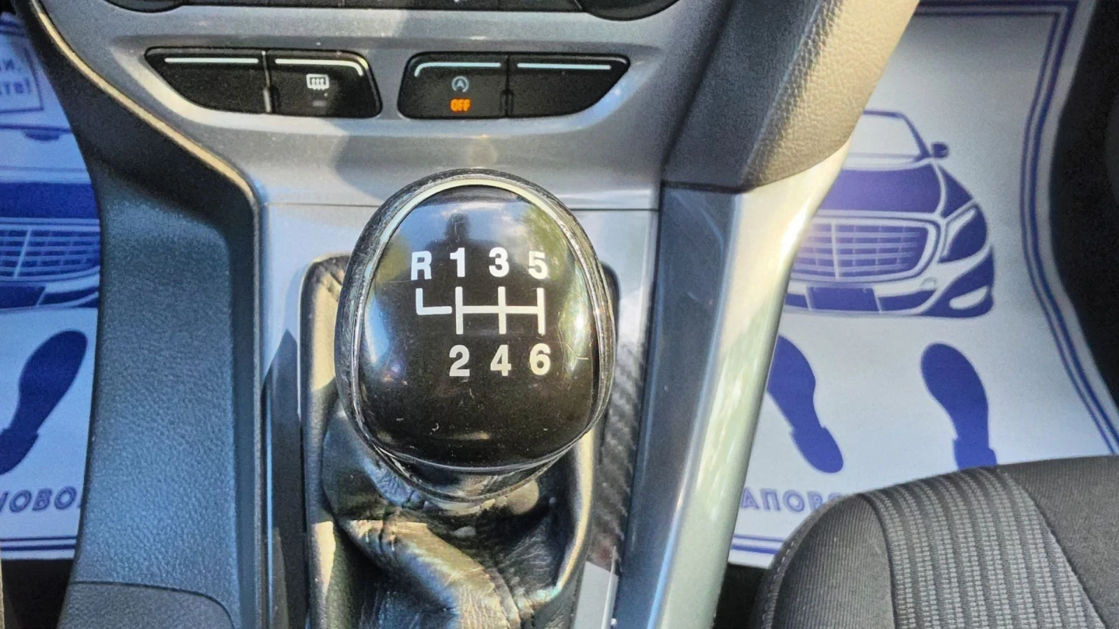 Ford Focus 1.6HDI 115k.c TITANIUM, снимка 14 - Автомобили и джипове - 55161357