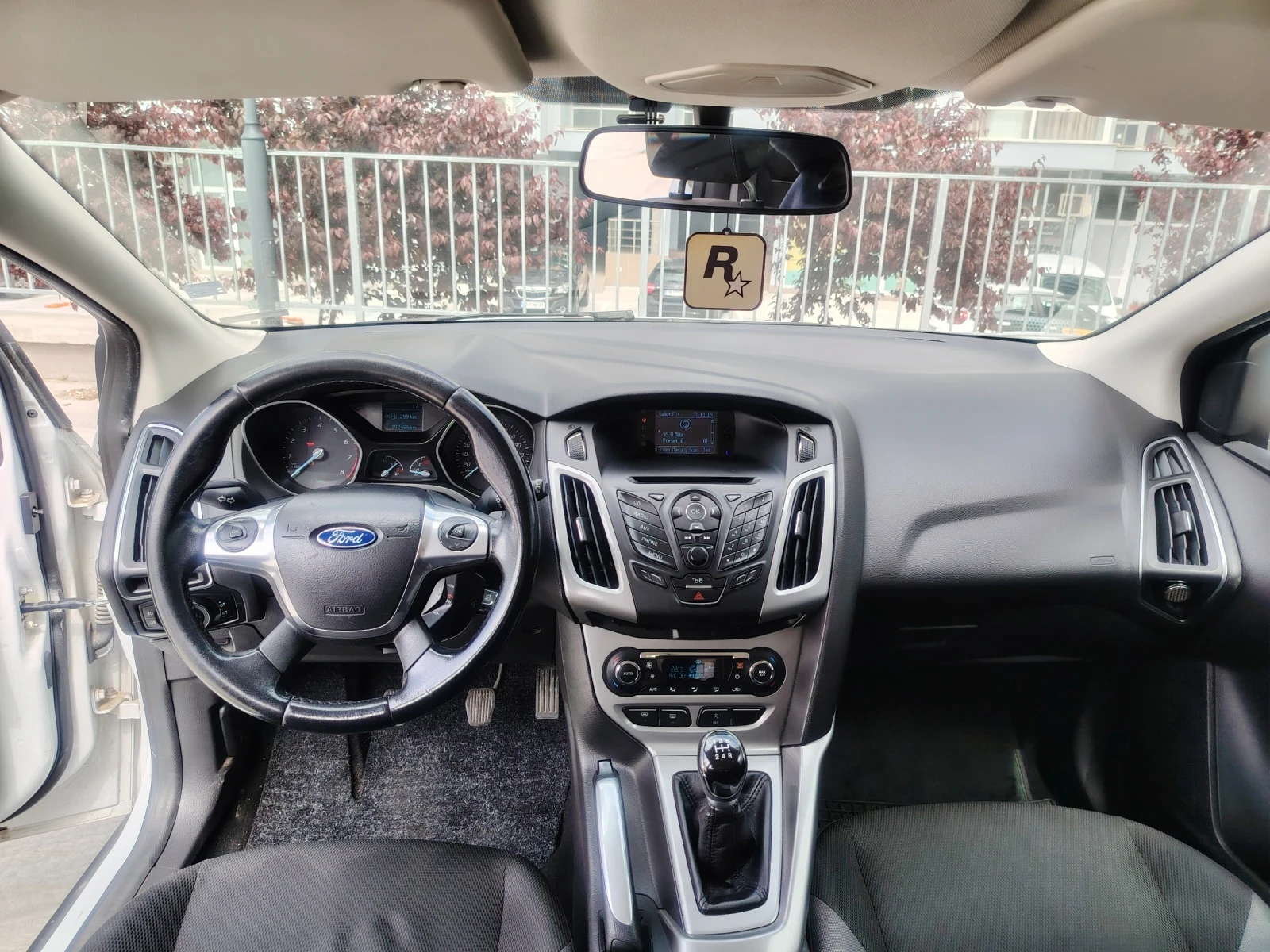Ford Focus МК3, снимка 11 - Автомобили и джипове - 55276970