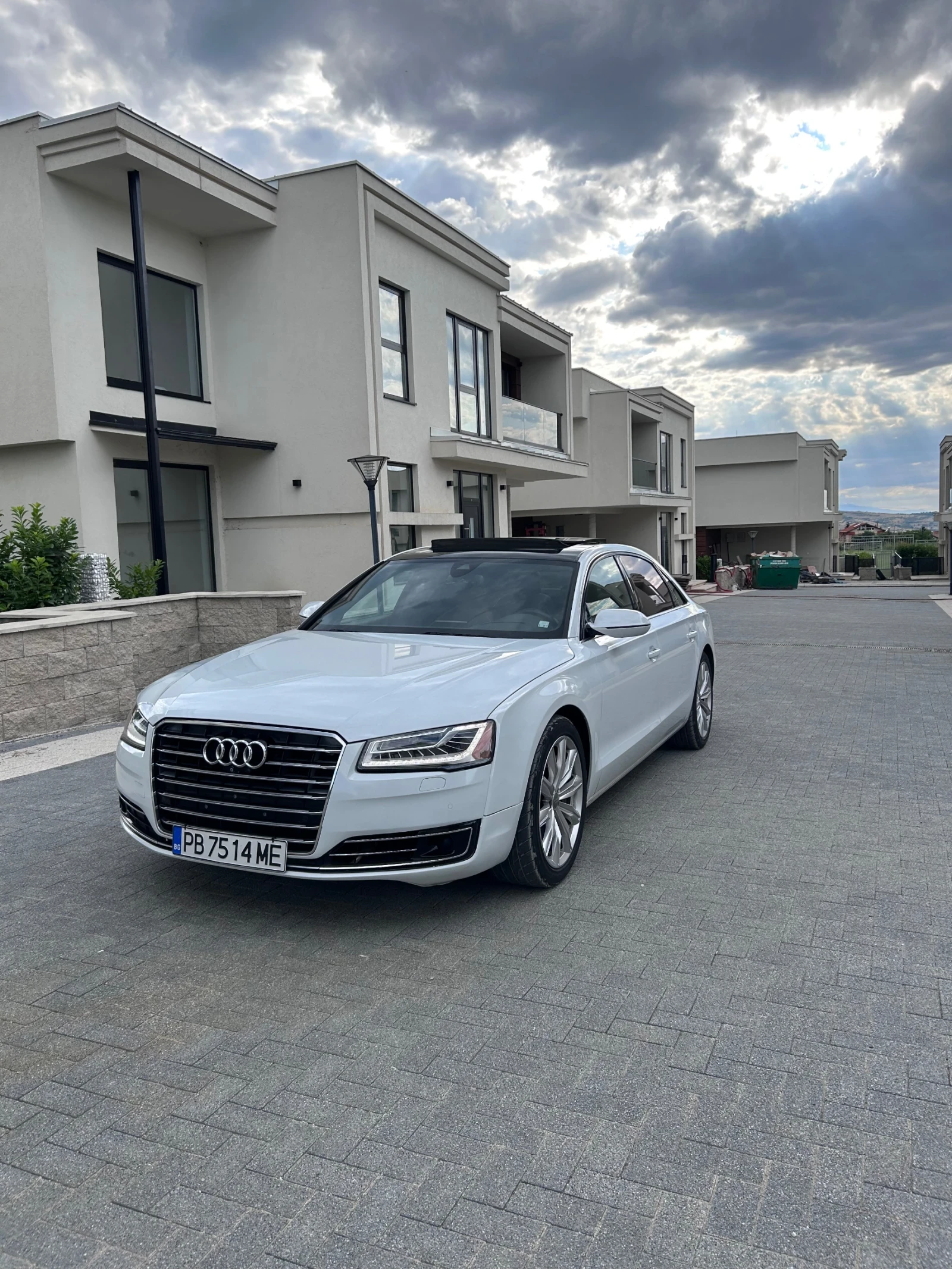 Audi A8, снимка 2 - Автомобили и джипове - 55422204