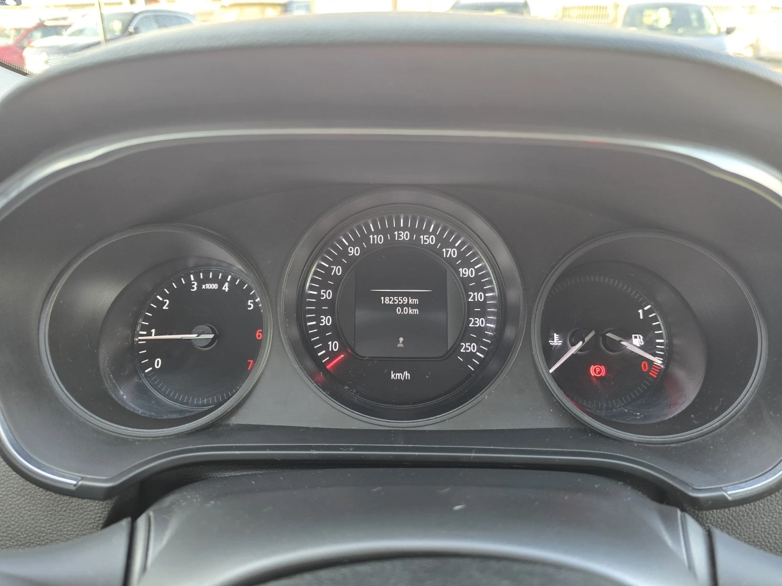 Renault Megane 1.6 TCe 115, снимка 8 - Автомобили и джипове - 55562270