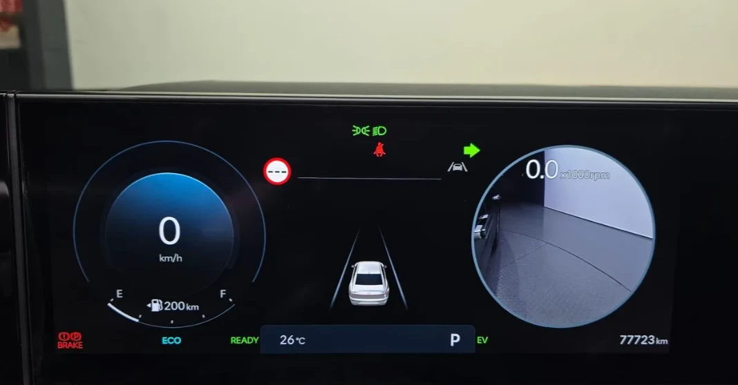 Hyundai Grandeur * Exclusive* Обдух* 360* HUD* Масаж* Pano* , снимка 8 - Автомобили и джипове - 55584391