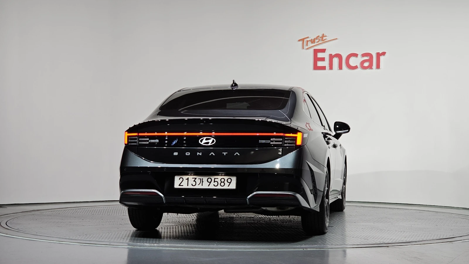 Hyundai Sonata Exclusive | Adaptive Cruise | Ventilated Seats | M, снимка 4 - Автомобили и джипове - 55827061