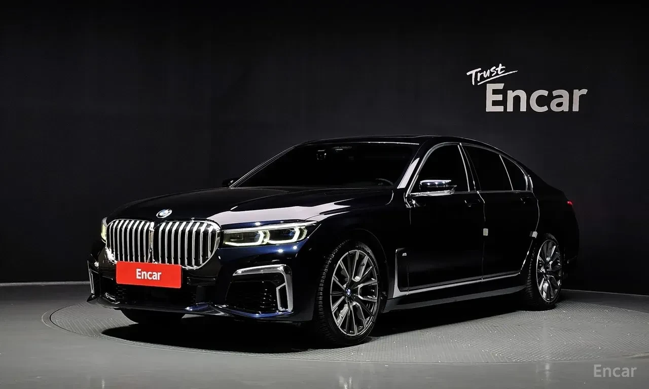 BMW 740 M* SPORT* ОБДУХВАНЕ* ДИСТРОНИК* ХЕДЪП* 360КАМЕРА* 