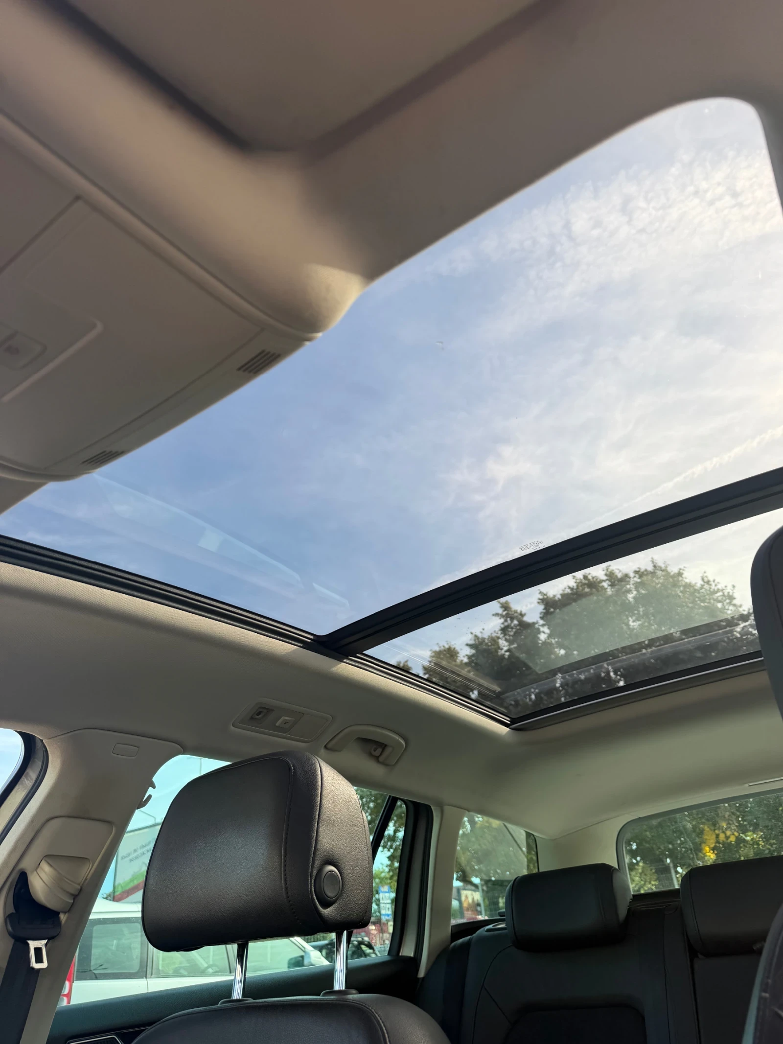 VW Passat 1.6TDI R-LINE DSG DIGITAL , снимка 12 - Автомобили и джипове - 56408969