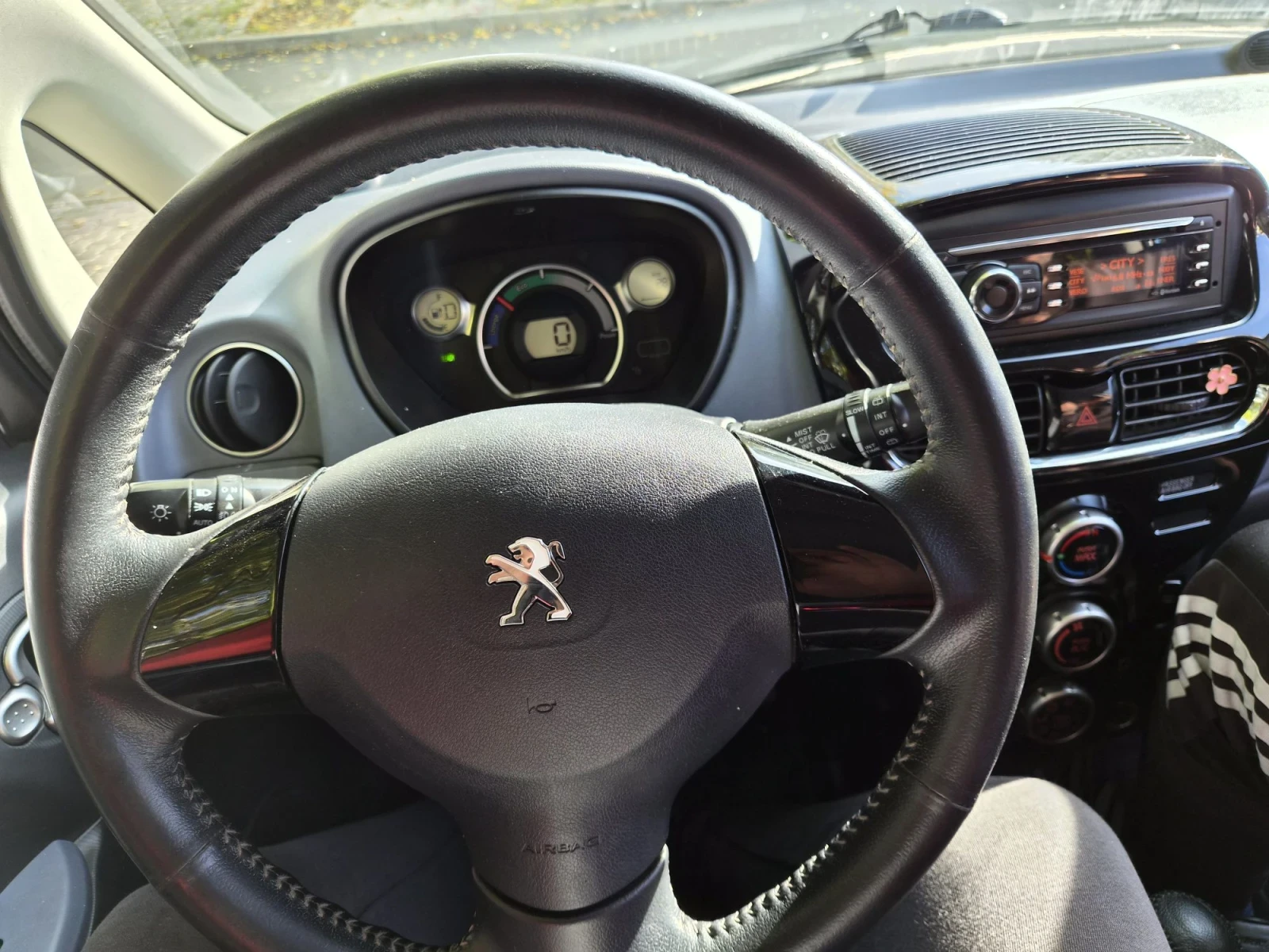 Peugeot iOn, снимка 9 - Автомобили и джипове - 56586855