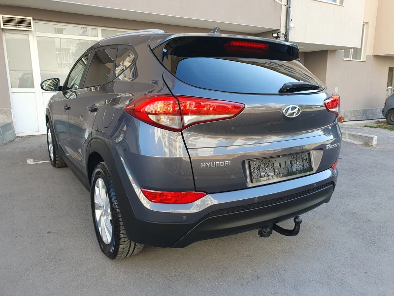 Hyundai Tucson 1.7 CRDi АВТОМАТИК КАМЕРА NAVI КОЖА LED, снимка 2 - Автомобили и джипове - 51546843