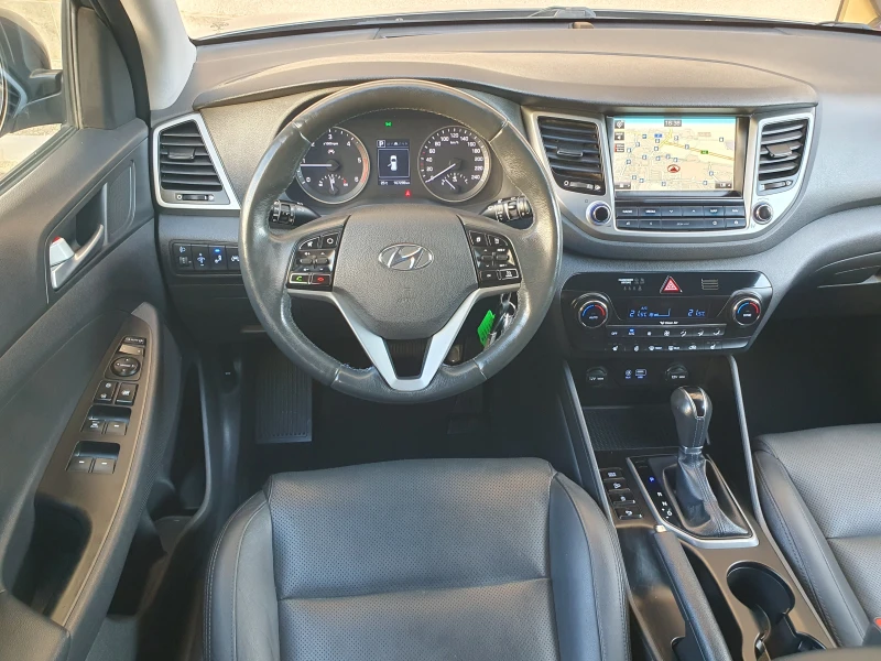 Hyundai Tucson 1.7 CRDi АВТОМАТИК КАМЕРА NAVI КОЖА LED, снимка 8 - Автомобили и джипове - 51546843