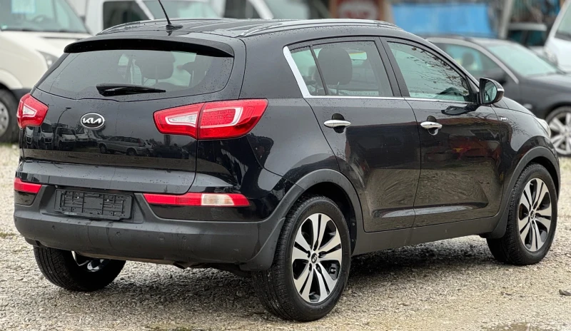 Kia Sportage 2.0 CRDi.136кс, снимка 4 - Автомобили и джипове - 52669232