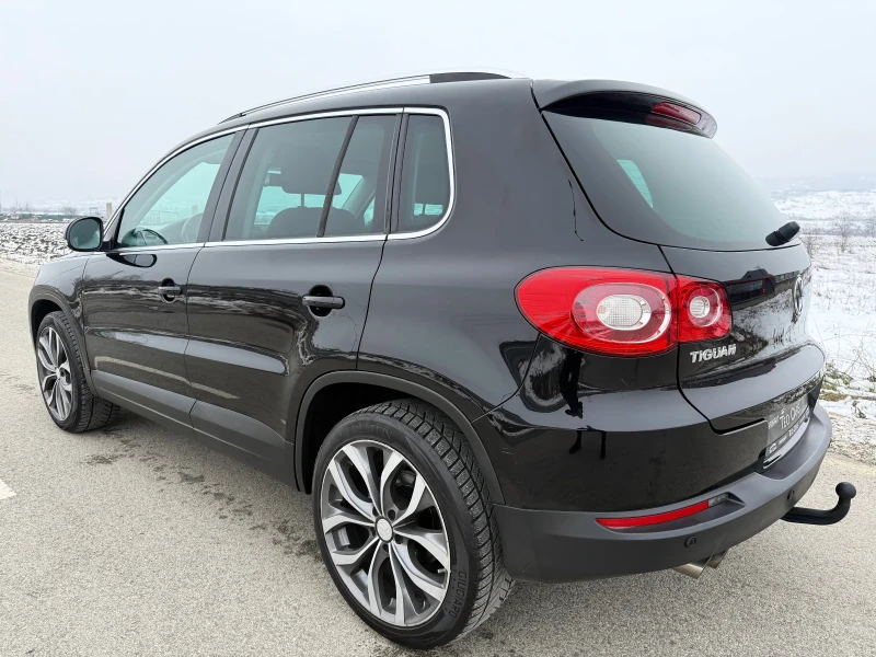 VW Tiguan 2.0TDI / 4MOTION / NAVI / PARKTRONIC/ FULL SERVICE, снимка 5 - Автомобили и джипове - 53357075
