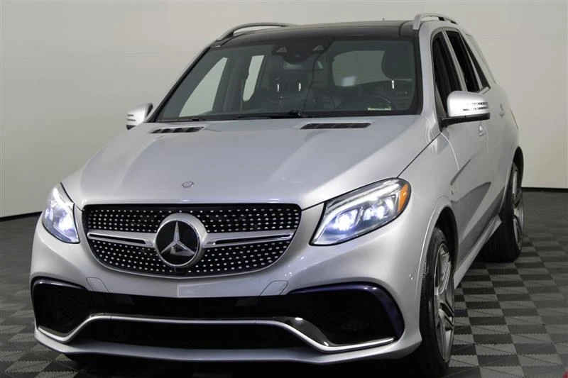 Mercedes-Benz GLE 63 S AMG DISTRONIK* CARBON* ОБДУХ* HARMAN* KEYLESS* LANE AS - изображение 2