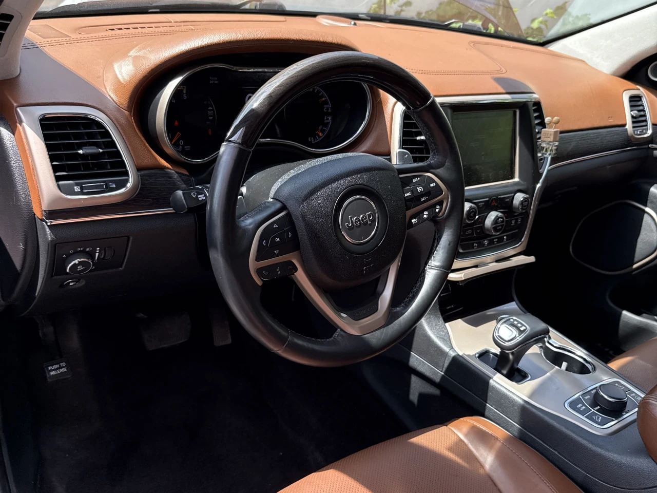 Jeep Grand cherokee * CARFAX* АВТОФИНАНСИРАНЕ* БЕЗ ПЪРВОНАЧАЛНА ВНОСКА - изображение 10