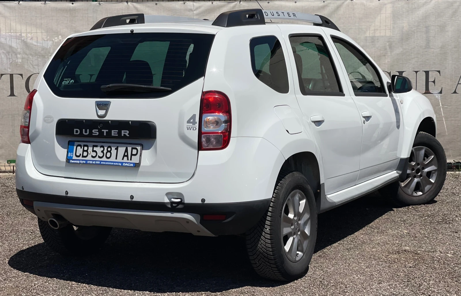 Dacia Duster 1.5DCI* 4WD* 87000КМ* СЕРВИЗНА ИСТОРИЯ - изображение 2