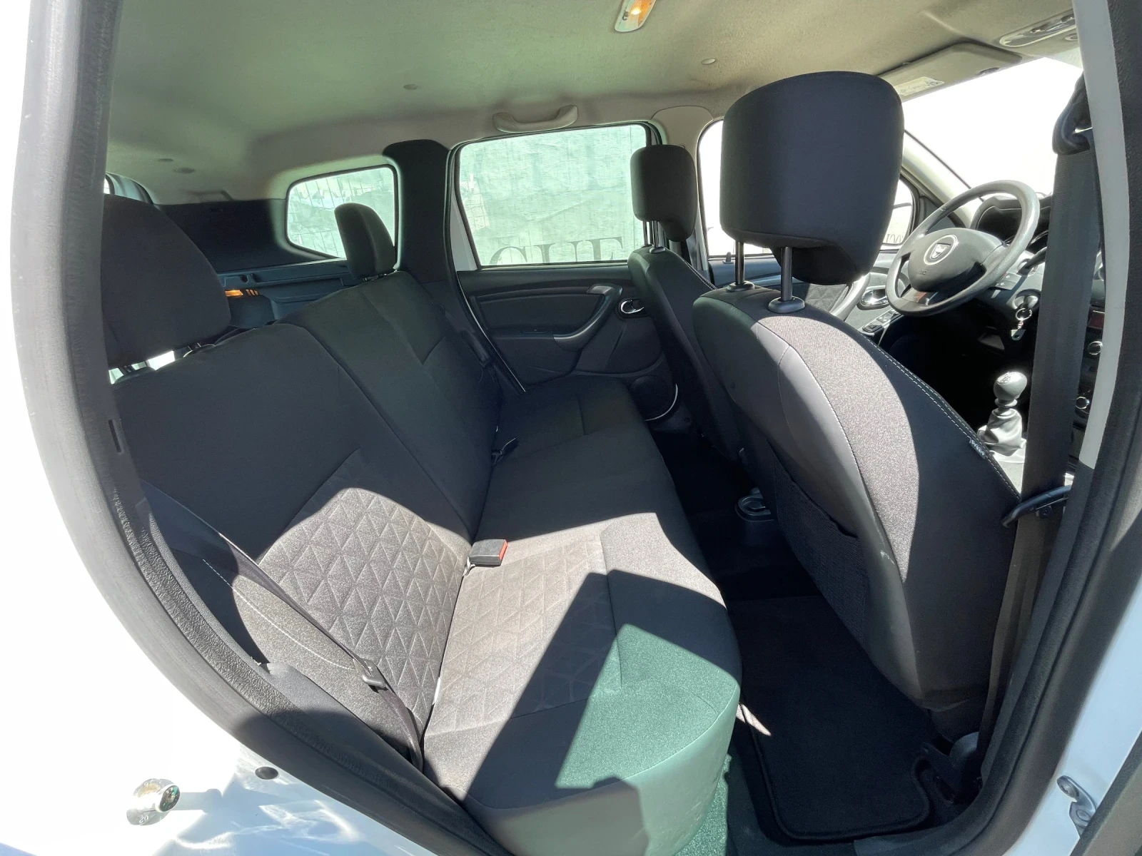 Dacia Duster 1.5DCI* 4WD* 87000КМ* СЕРВИЗНА ИСТОРИЯ | Mobile.bg — изображение 13