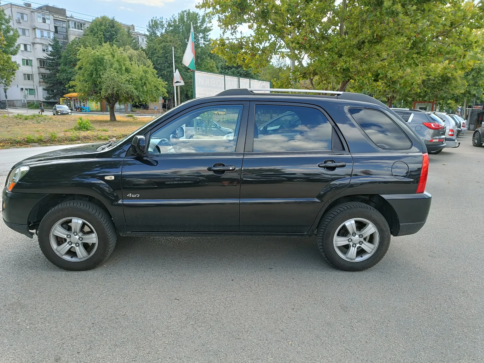 Kia Sportage 2.0 GAZ BARTER 140 - изображение 8