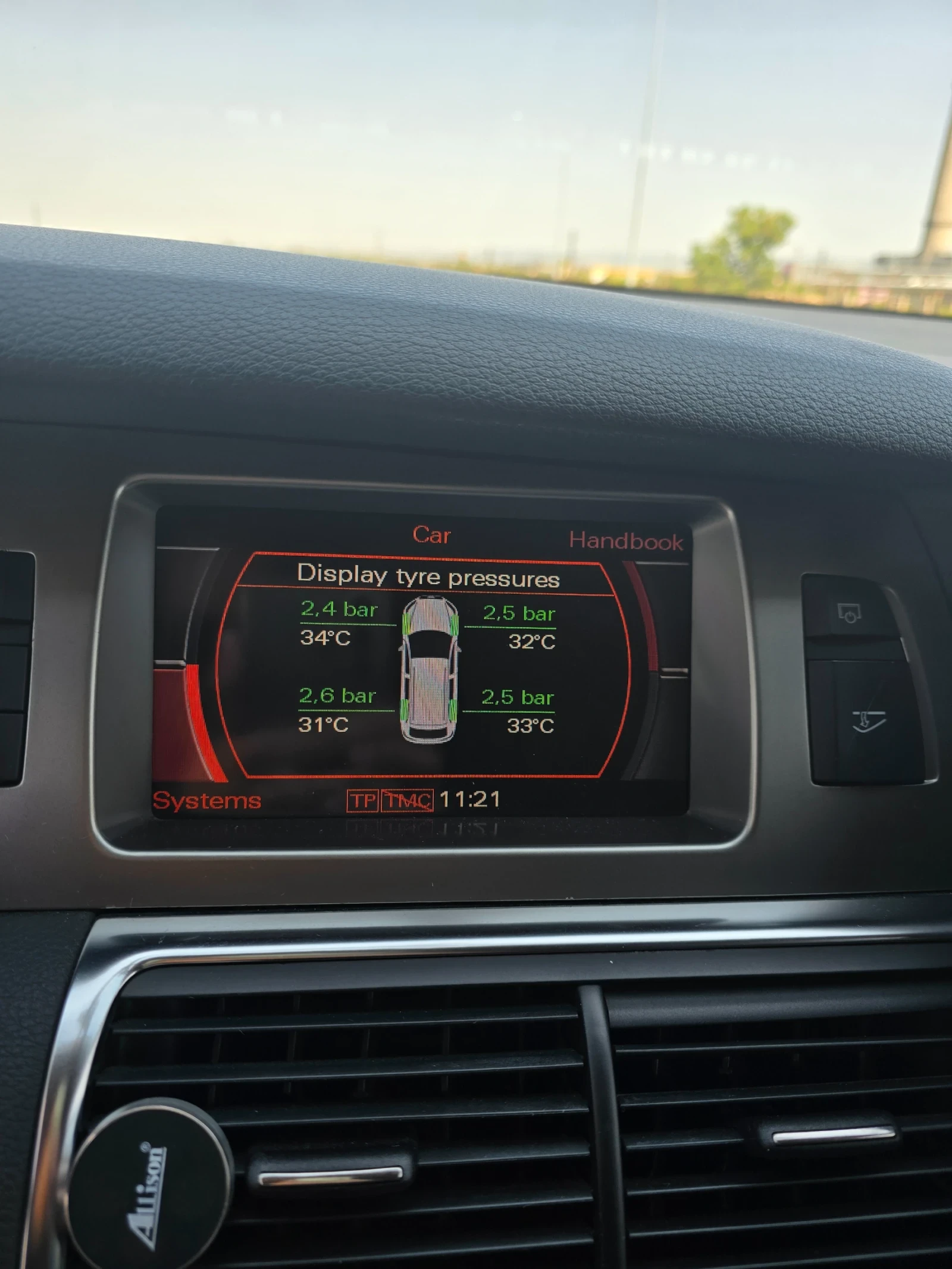 Audi Q7 3.0tdi 233 Keyless, camera, bose | Mobile.bg   12