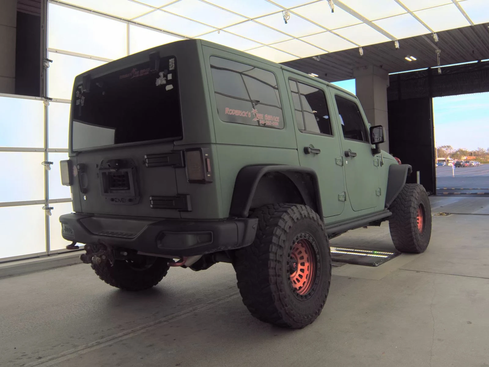 Jeep Wrangler Unlimited Rubicon X - изображение 6