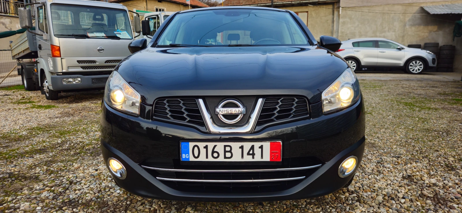 Nissan Qashqai 1, 6i* ЕВРО5* ГАЗОВ ИНЖЕКЦИОН* НАВИГАЦИЯ* 2013г* Т, снимка 2 - Автомобили и джипове - 53959354
