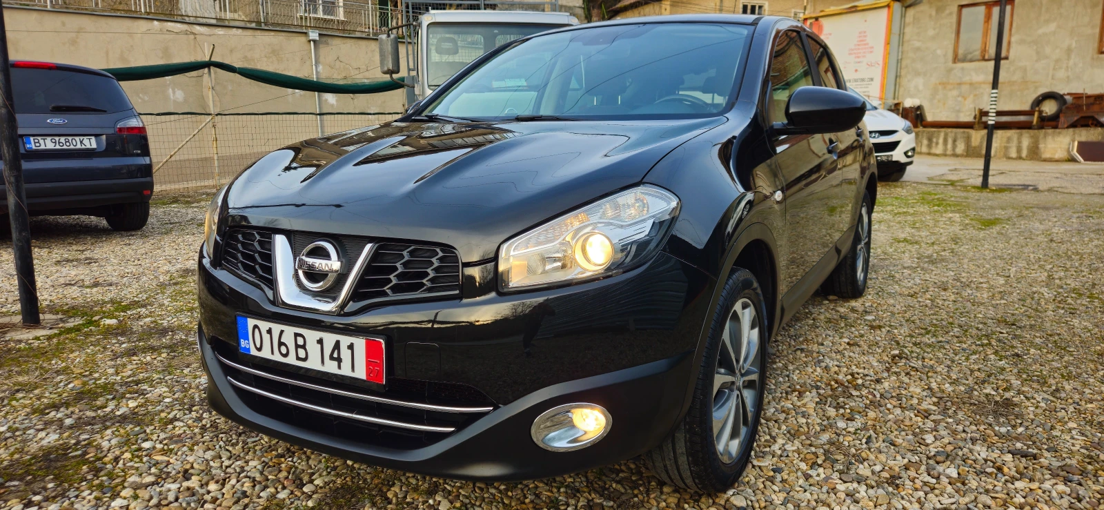 Nissan Qashqai 1, 6i* ЕВРО5* ГАЗОВ ИНЖЕКЦИОН* НАВИГАЦИЯ* 2013г* Т, снимка 3 - Автомобили и джипове - 53959354