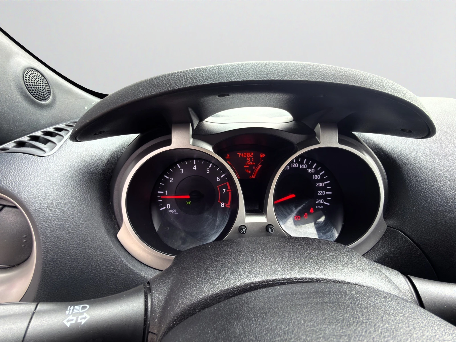 Nissan Juke 190 1.6 DIG-T Acenta, снимка 15 - Автомобили и джипове - 54028402