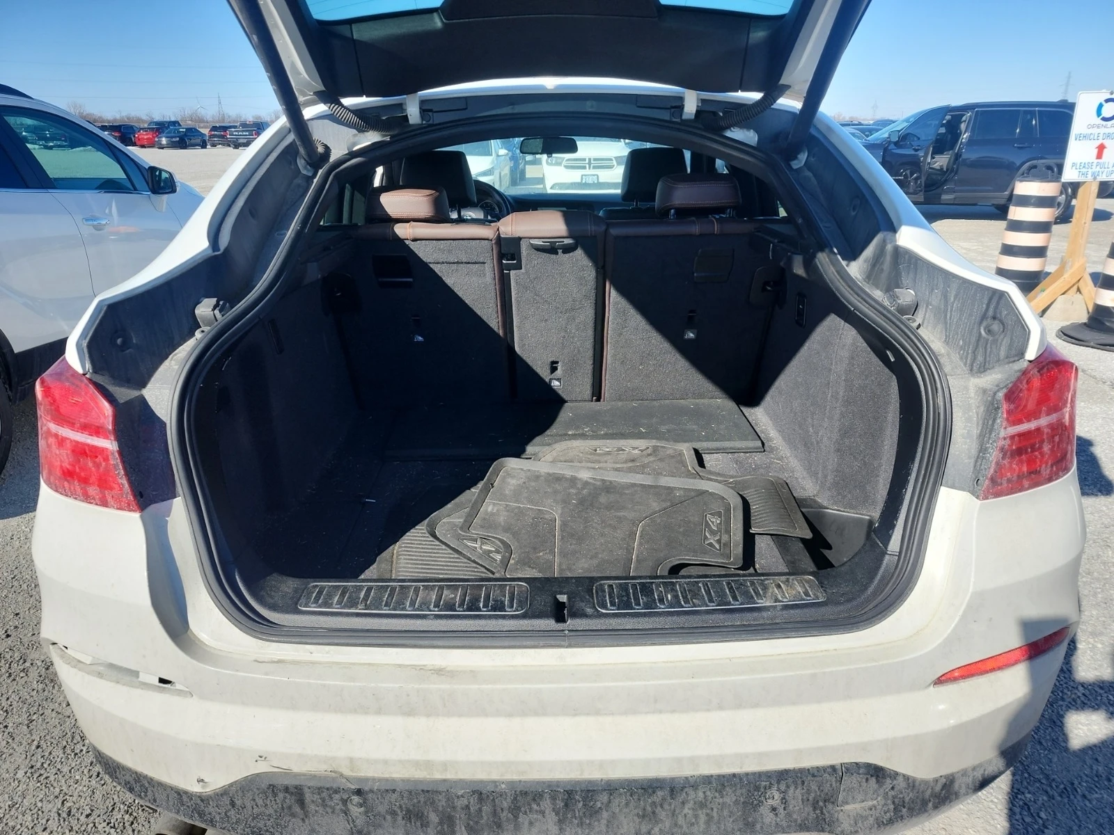 BMW X4 XDRIVE28I* * CARFAX * * АВТО КРЕДИТ * * , снимка 11 - Автомобили и джипове - 54122138