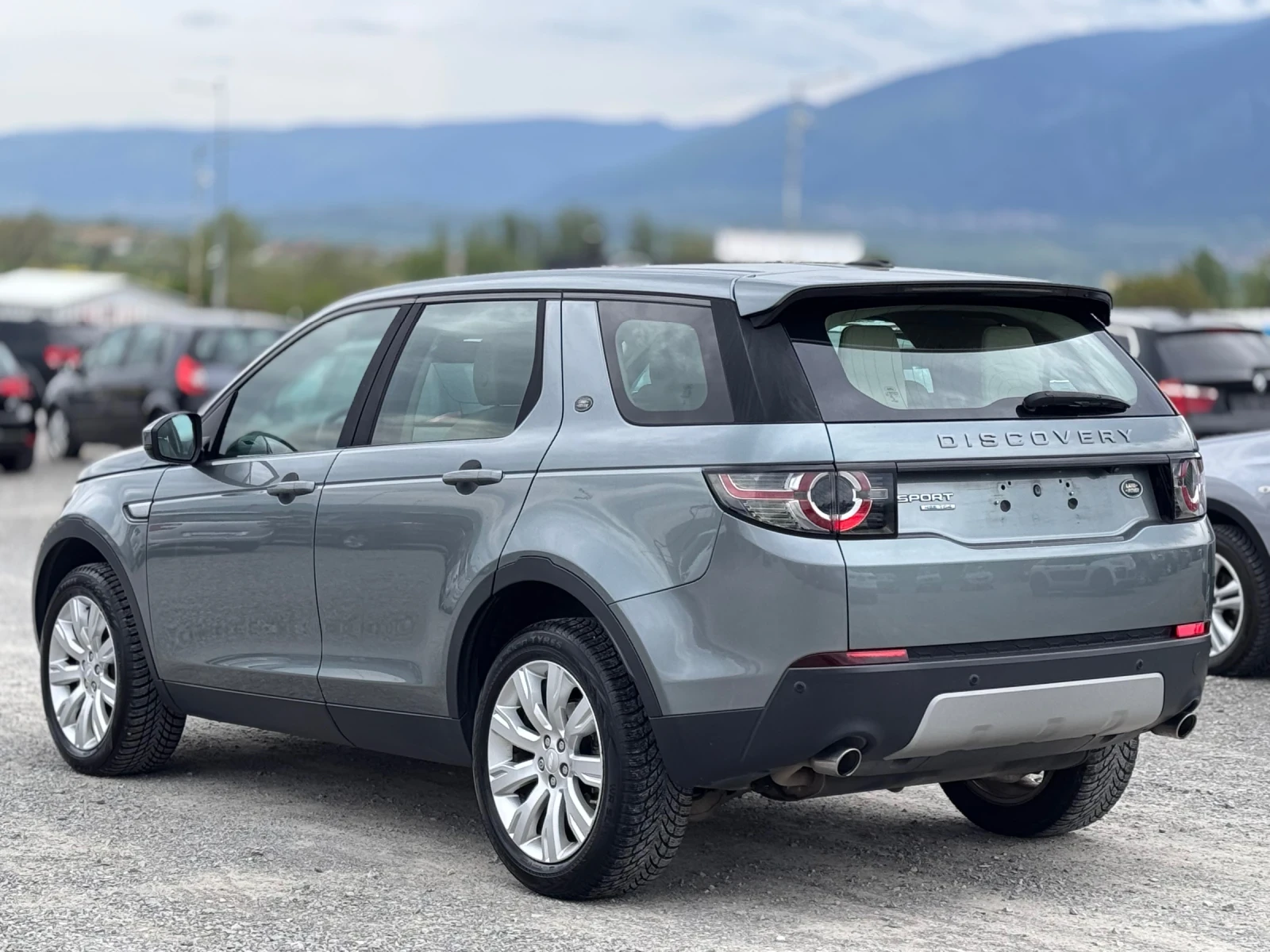 Land Rover Discovery Sport 7-местен / 2.2TD4 /HSE Luxury/4х4, снимка 6 - Автомобили и джипове - 54459007