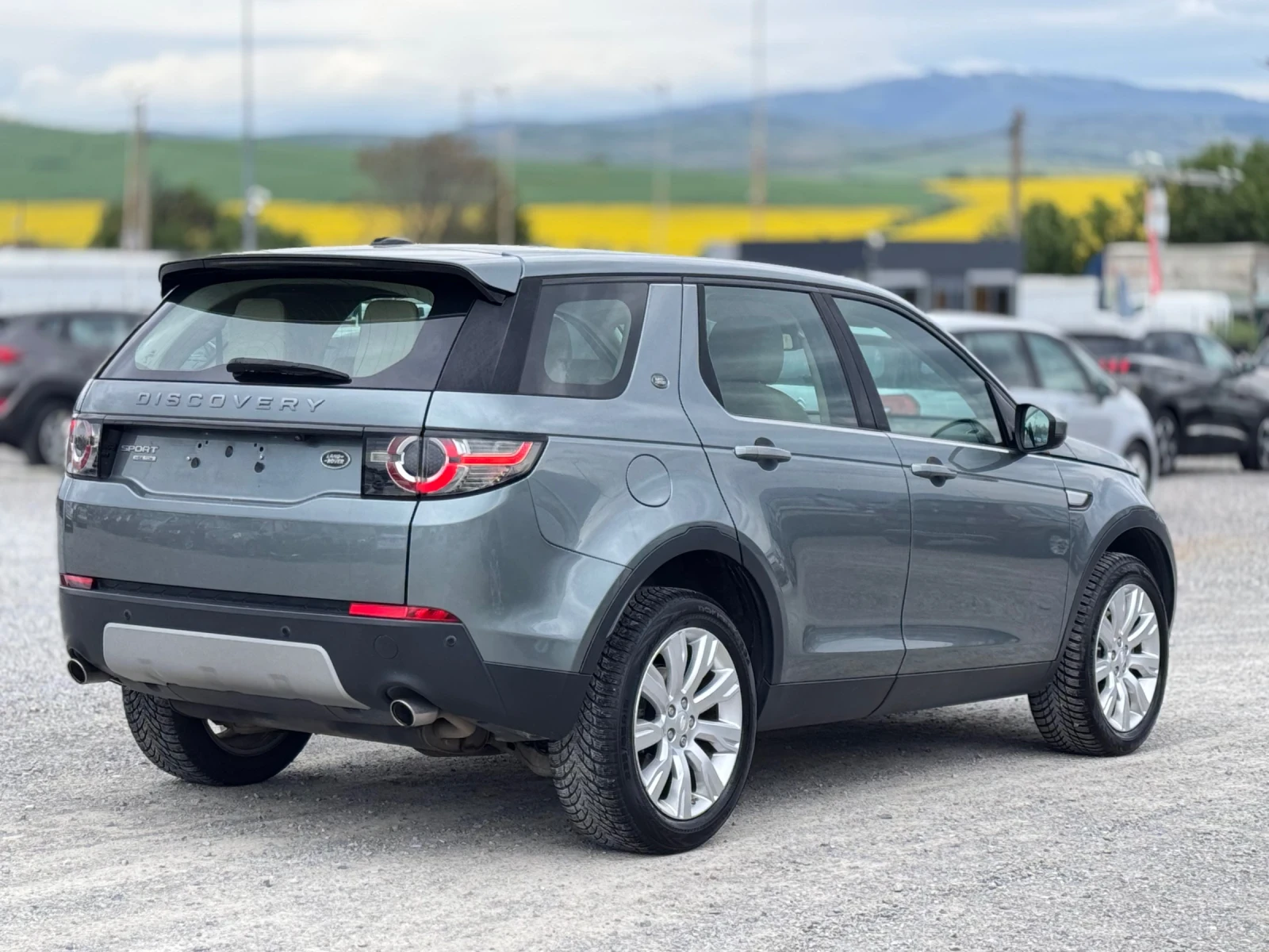Land Rover Discovery Sport 7-местен / 2.2TD4 /HSE Luxury/4х4, снимка 5 - Автомобили и джипове - 54459007