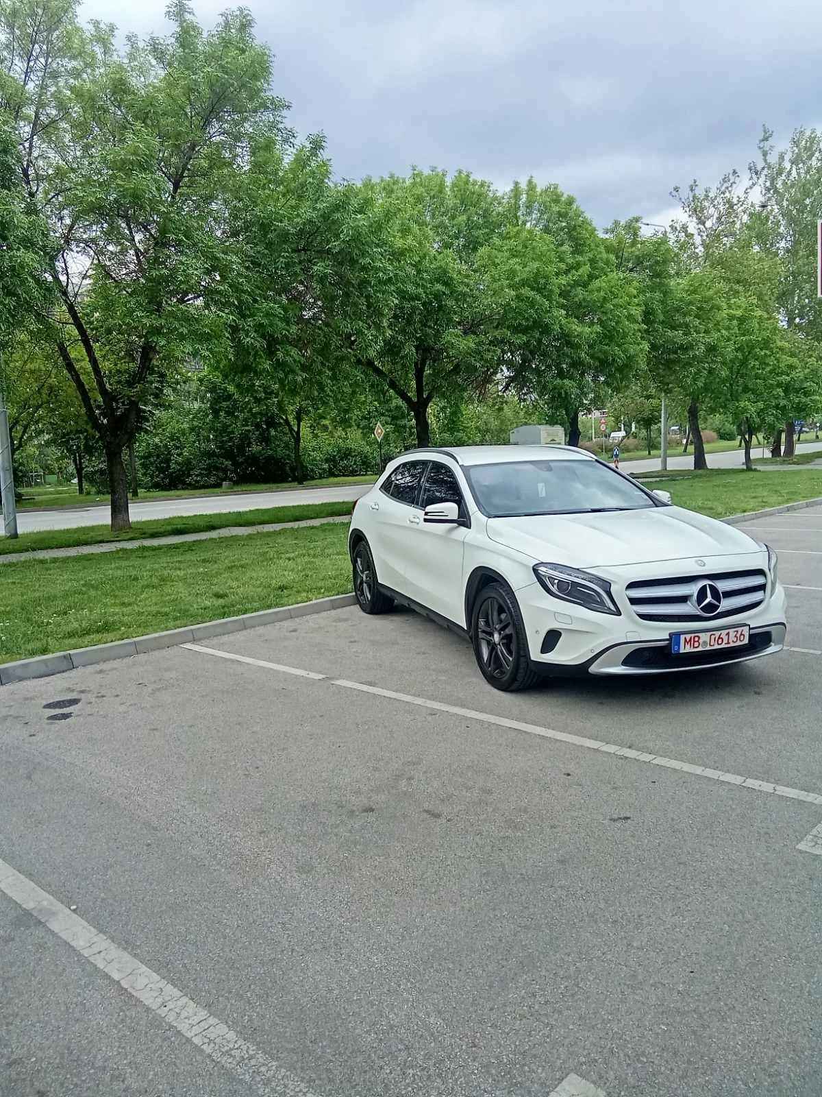 Mercedes-Benz GLA 2.2cdi, автомат, камера, кожа, снимка 2 - Автомобили и джипове - 54489590