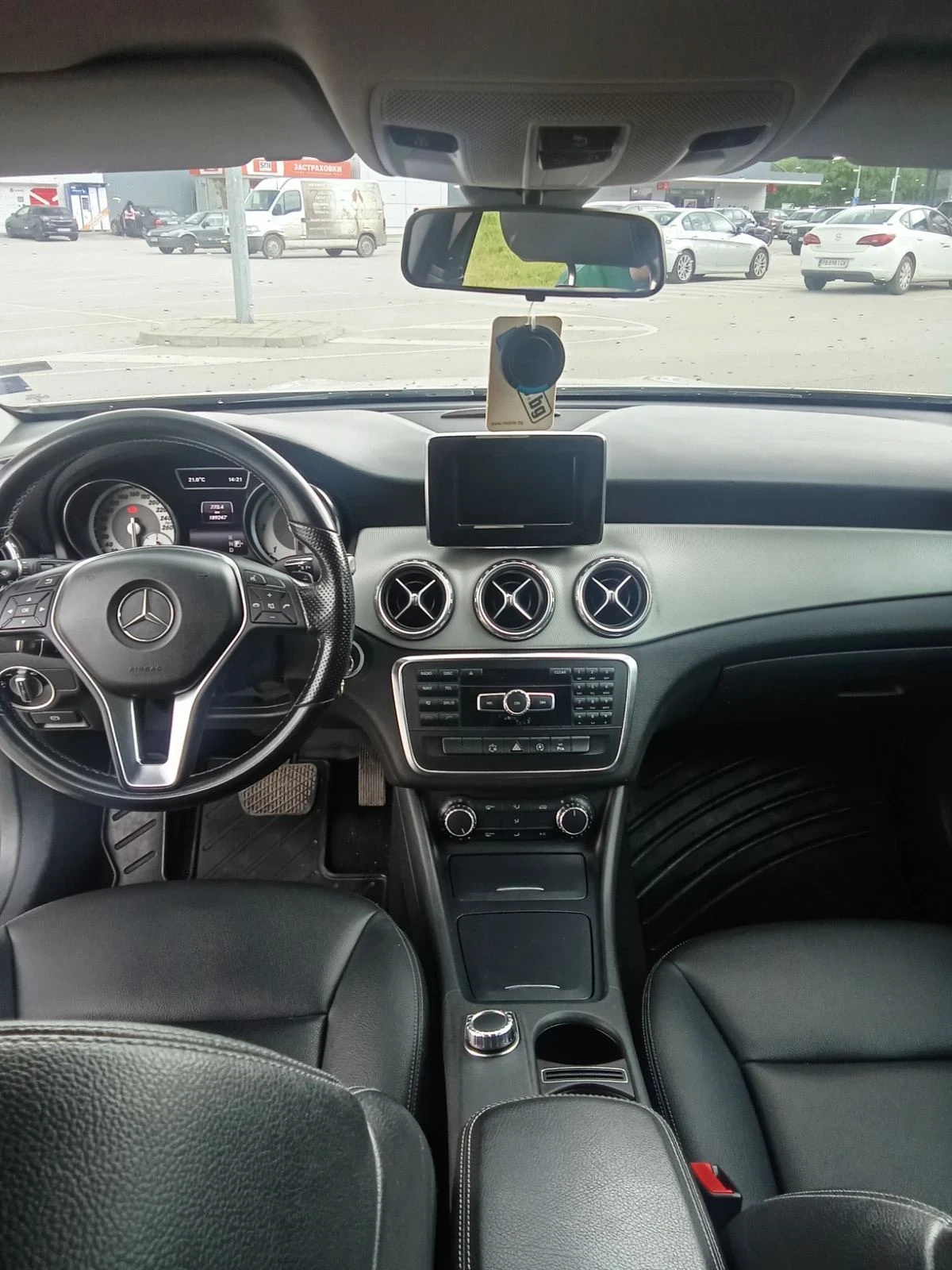 Mercedes-Benz GLA 2.2cdi, автомат, камера, кожа, снимка 5 - Автомобили и джипове - 54489590