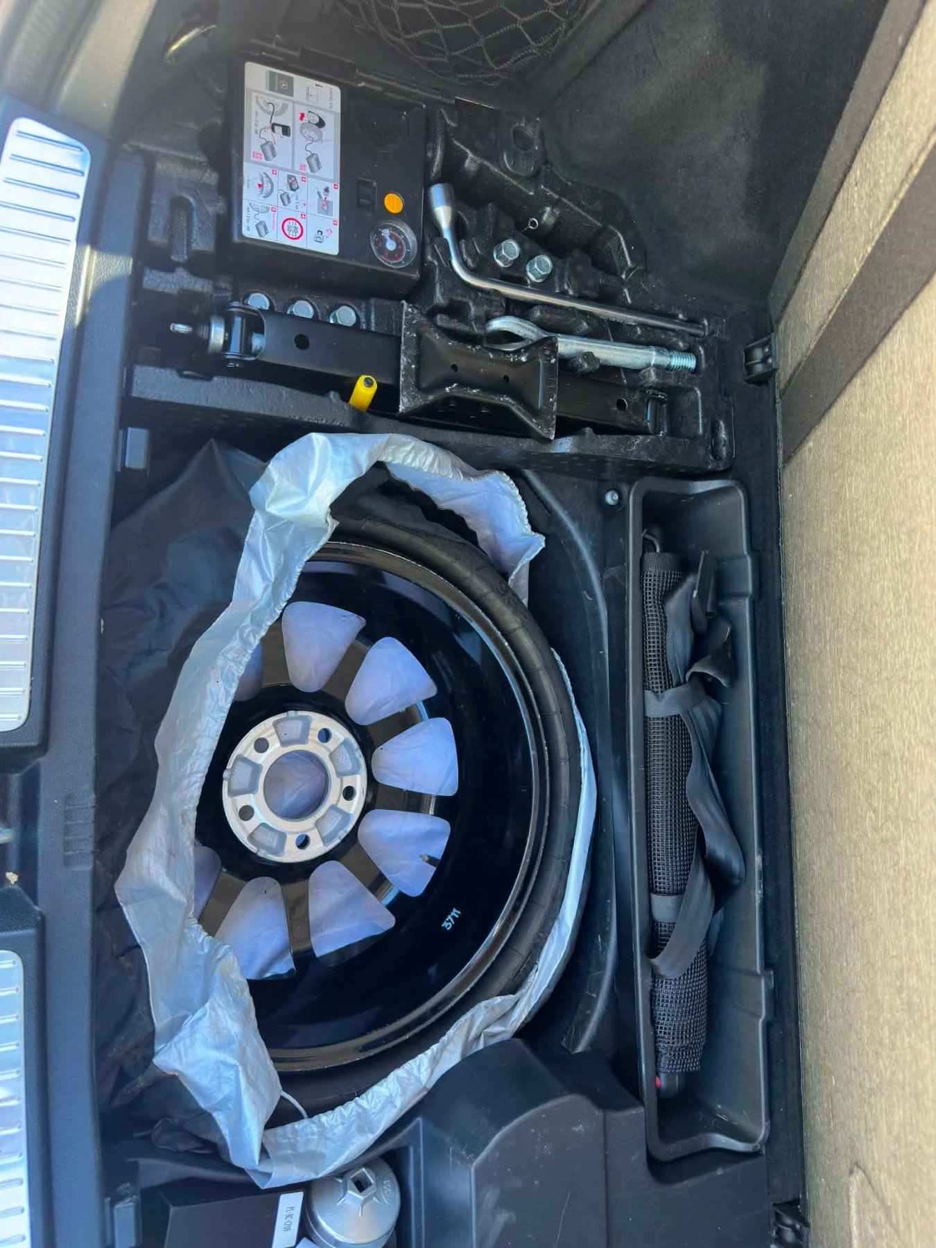 Mercedes-Benz GLK 2.2, снимка 14 - Автомобили и джипове - 54868662