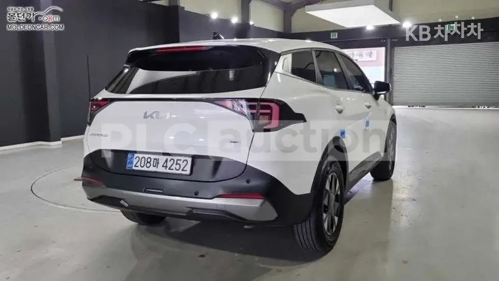 Kia Sportage Hybrid| КАМЕРА| ОБДУХ| ПОДГРЕВ| ВКЛ.ТЕХНОТЕСТ, снимка 2 - Автомобили и джипове - 54931958