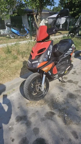     Aprilia Sr