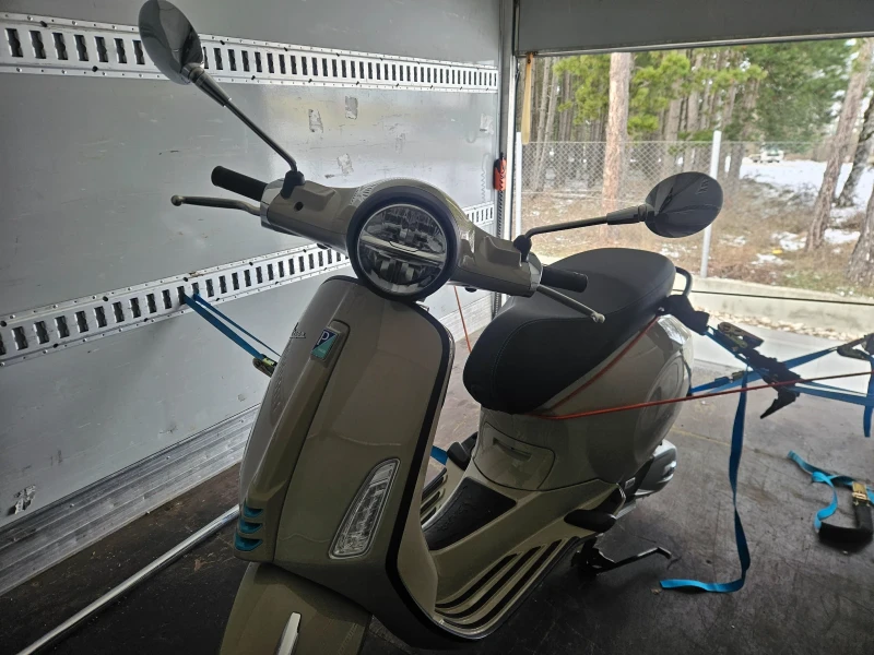 Vespa Primavera 125s примавера нова