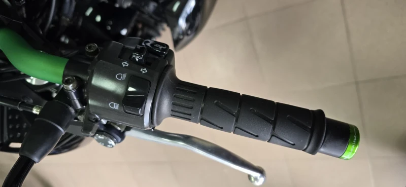 Kawasaki Z 750  ARROW ! Като нов ! Лизинг !, снимка 11 - Мотоциклети и мототехника - 53393203