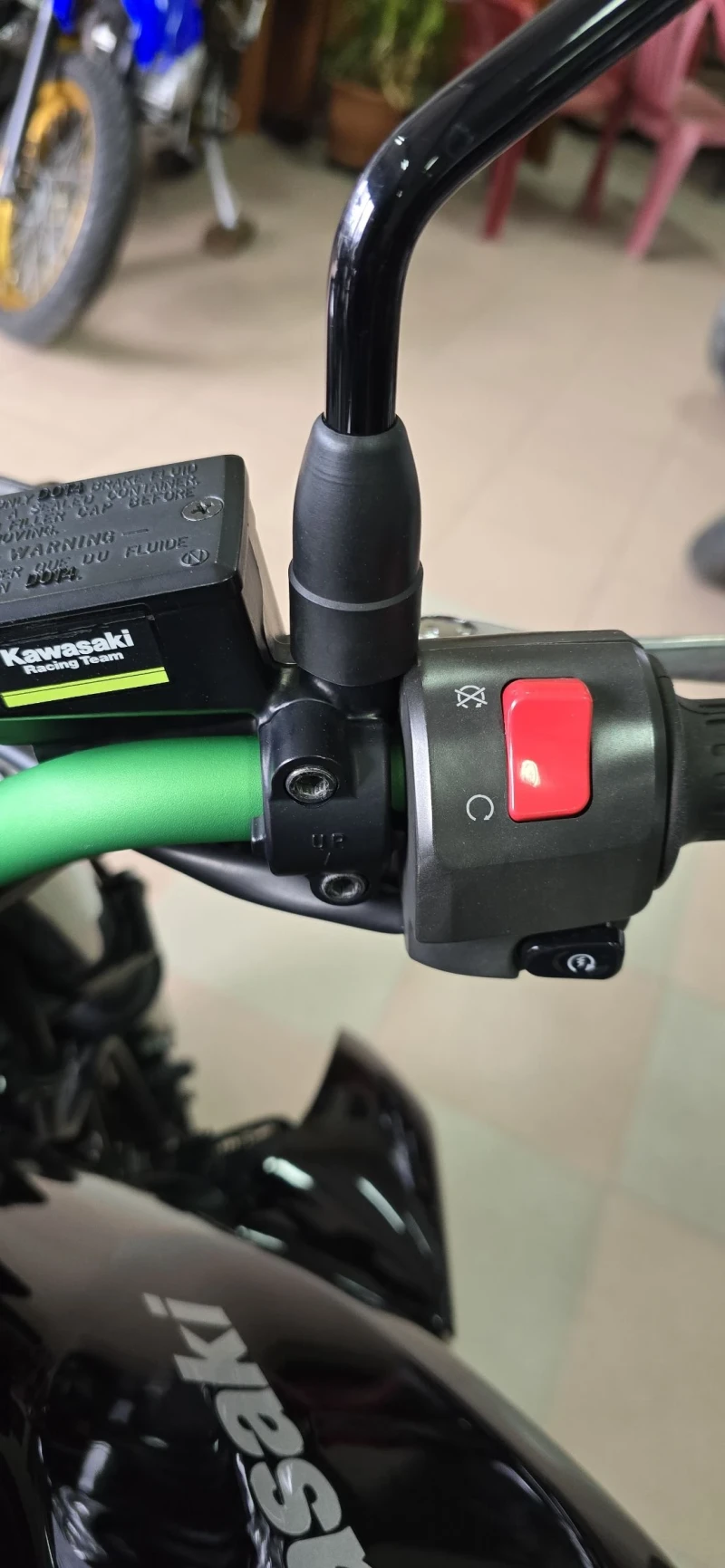 Kawasaki Z 750  ARROW ! Като нов ! Лизинг !, снимка 10 - Мотоциклети и мототехника - 53393203