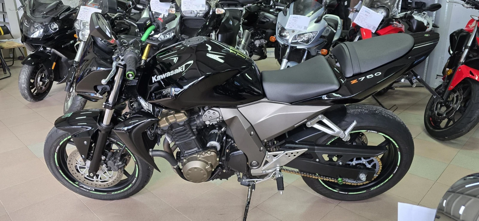 Kawasaki Z 750  ARROW ! Като нов ! Лизинг ! - изображение 7