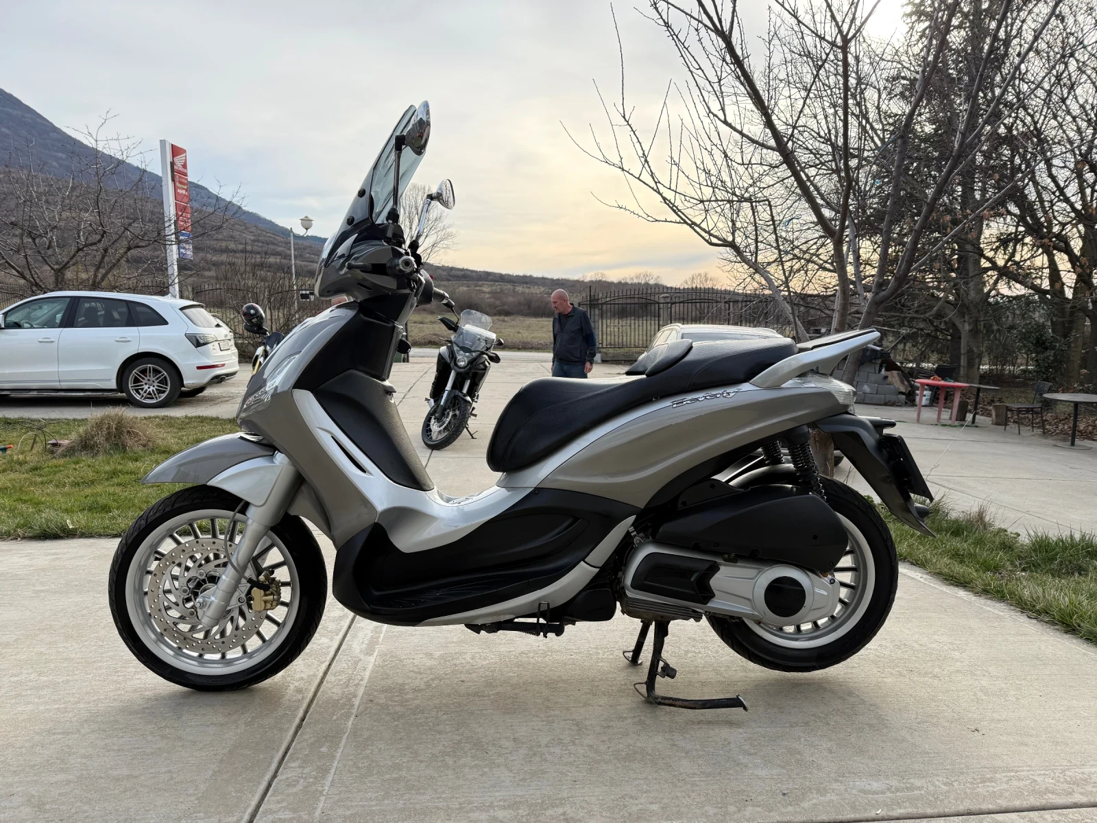 Piaggio Beverly 300i 2014 perfekten - изображение 5