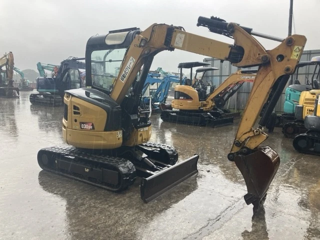 Багер Cat Багер Cat 030SR / ПЕРФЕКТЕН / НАЛИЧЕН !, снимка 2 - Индустриална техника - 54006449