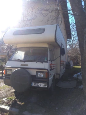 Кемпер Mazda Е 2000, снимка 2