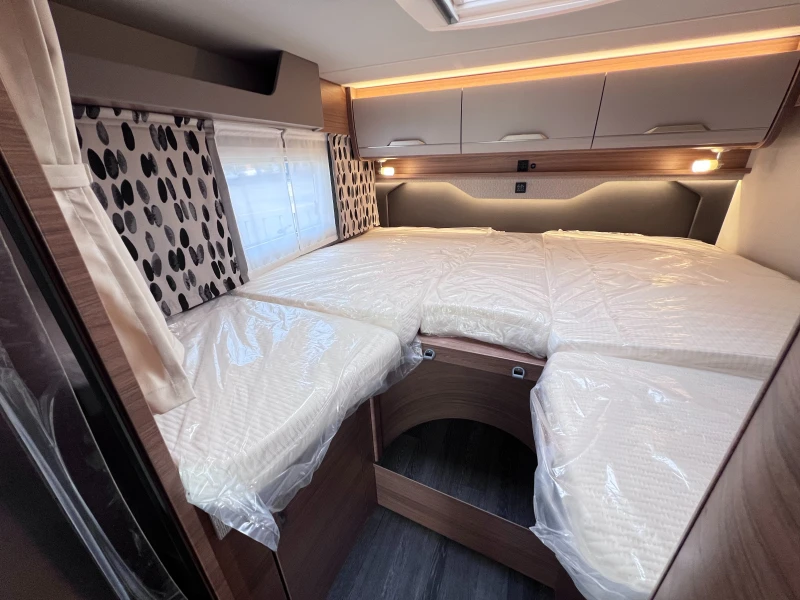 Кемпер Knaus  VAN TI PLUS 650 MEG, АВТОМАТИК KЛИМАТИК WEBASTO, снимка 11 - Каравани и кемпери - 49683976